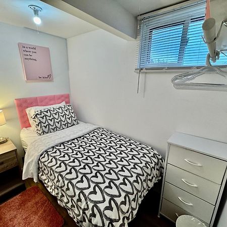Tiny Private Room On The 1St Floor With Shared Bathroom Near Seatac Airport And Downtown Сіетл Екстер'єр фото