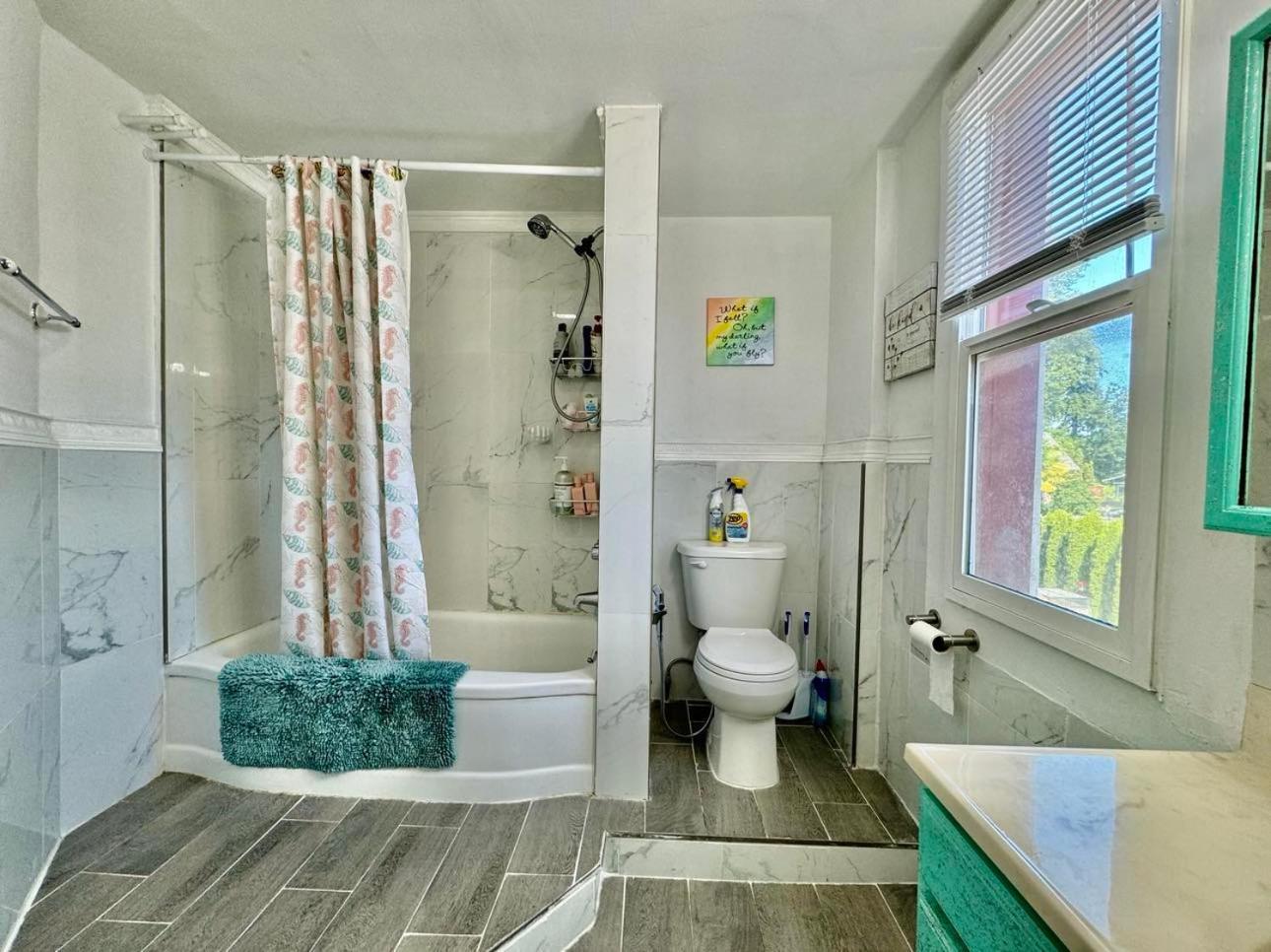 Tiny Private Room On The 1St Floor With Shared Bathroom Near Seatac Airport And Downtown Сіетл Екстер'єр фото