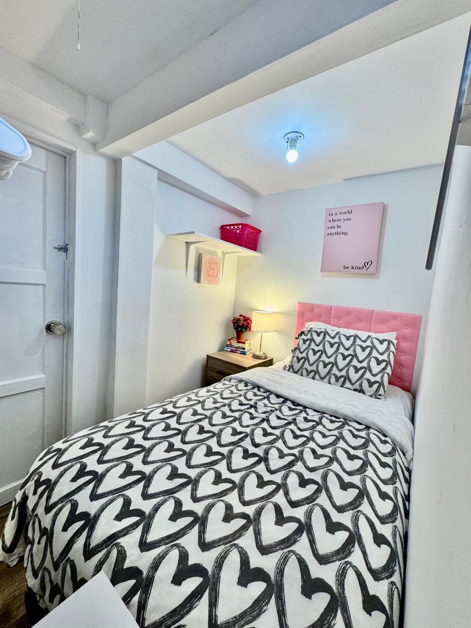 Tiny Private Room On The 1St Floor With Shared Bathroom Near Seatac Airport And Downtown Сіетл Екстер'єр фото