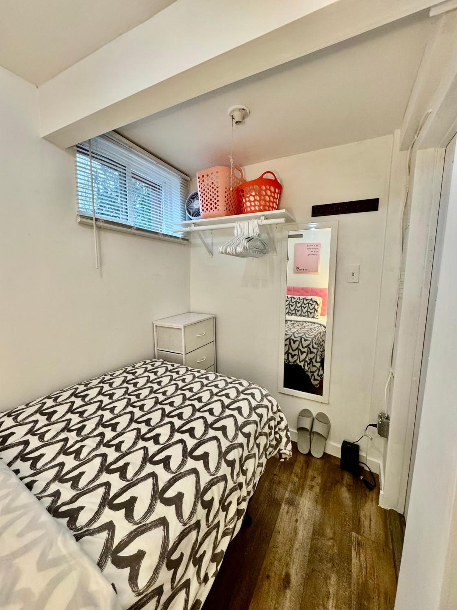 Tiny Private Room On The 1St Floor With Shared Bathroom Near Seatac Airport And Downtown Сіетл Екстер'єр фото